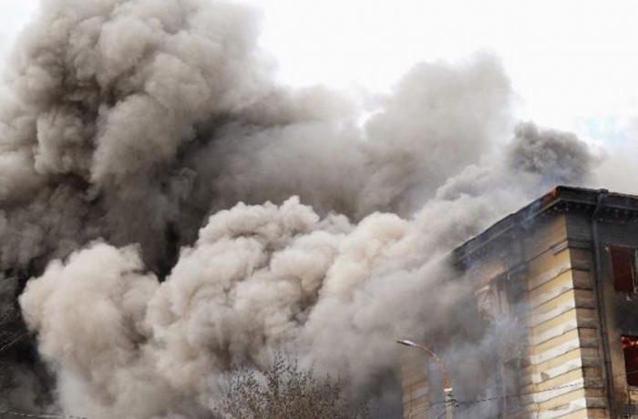 Tizenhétre nőtt a tveri katonai kutatóintézetben pusztító tűz halálos áldozatainak száma
