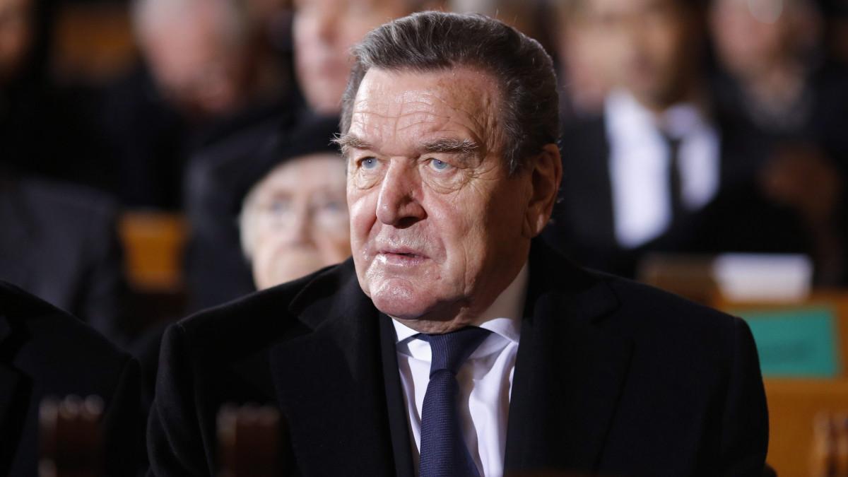 Gerhard Schröder és a moszkvai kapcsolatai - ugye erről sem hallottál eddig?